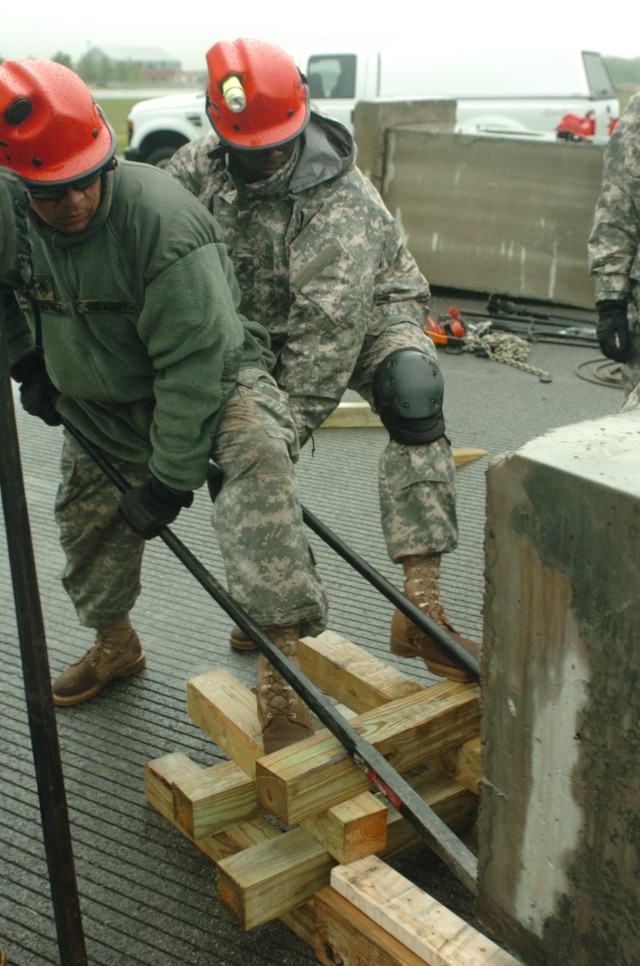 Guard Troops Train for Homeland Response Force