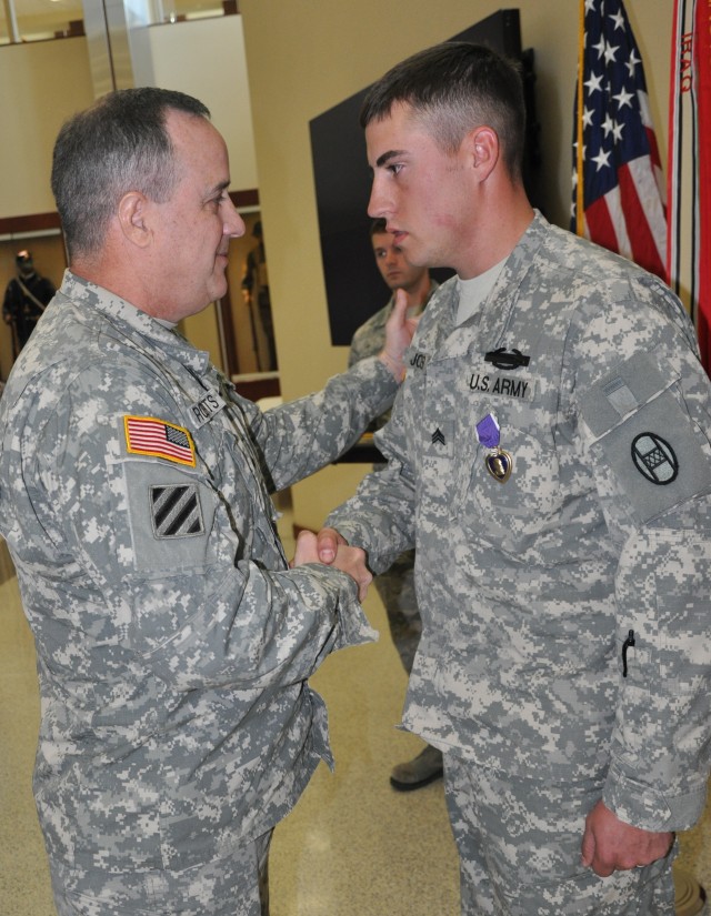 North Carolina Soldier receives Purple Heart at FORSCOM