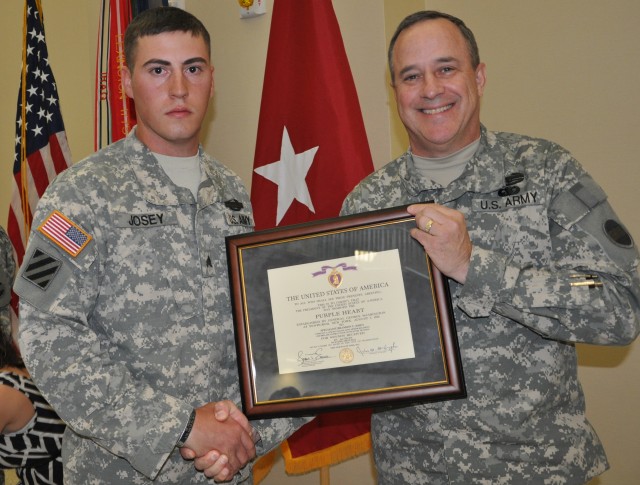 North Carolina Soldier receives Purple Heart at FORSCOM