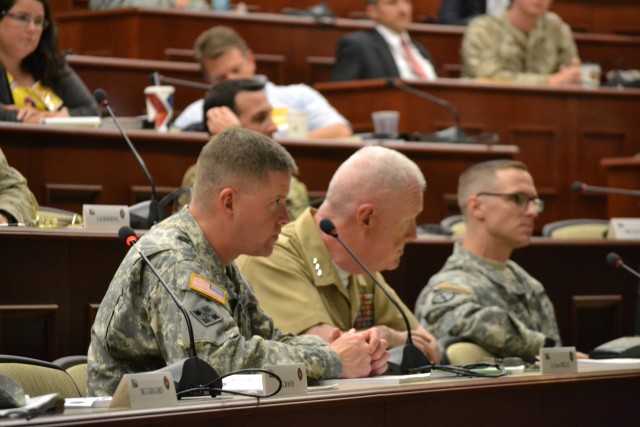 Experts meet to discuss COIN manual revision