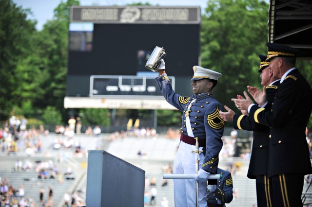 2012 U.S. Military Academy graduation ceremony