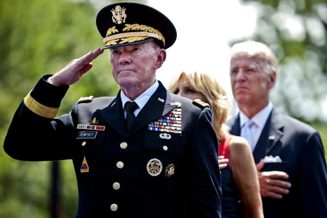 Panetta, Dempsey recall Vietnam vets' valor, sacrifice