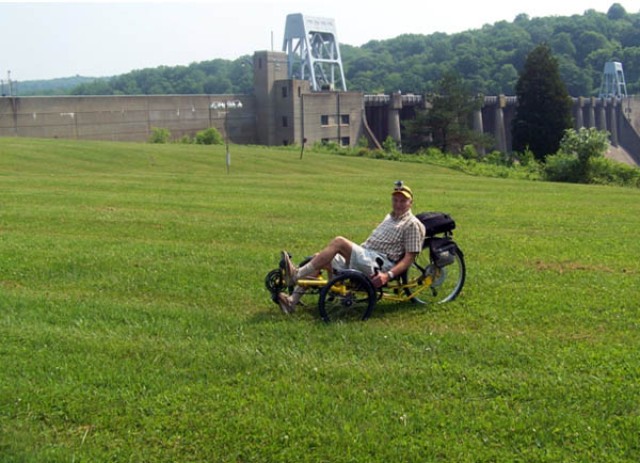 Vet, 84, enjoys biking Corps dam trails ergonomically