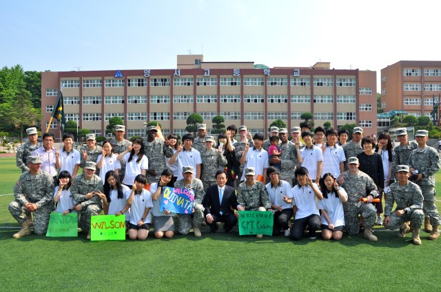 Soldiers experience Korean culture through unique tour