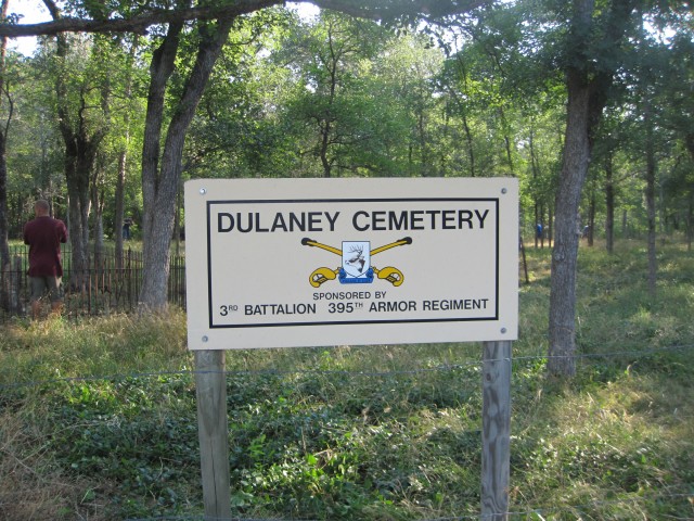 3-395th Armor Soldiers clean up historic Texas cemetery