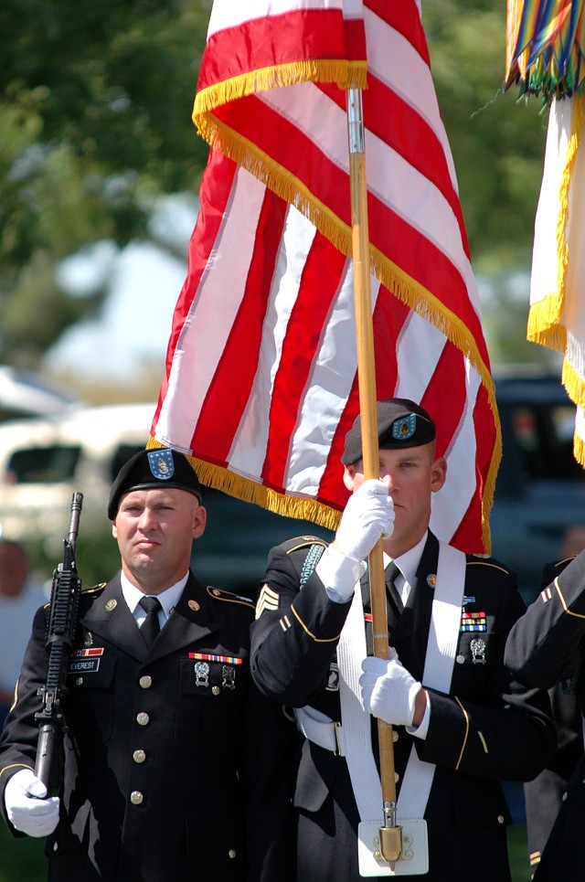 Desert View Cemetery ceremony 4