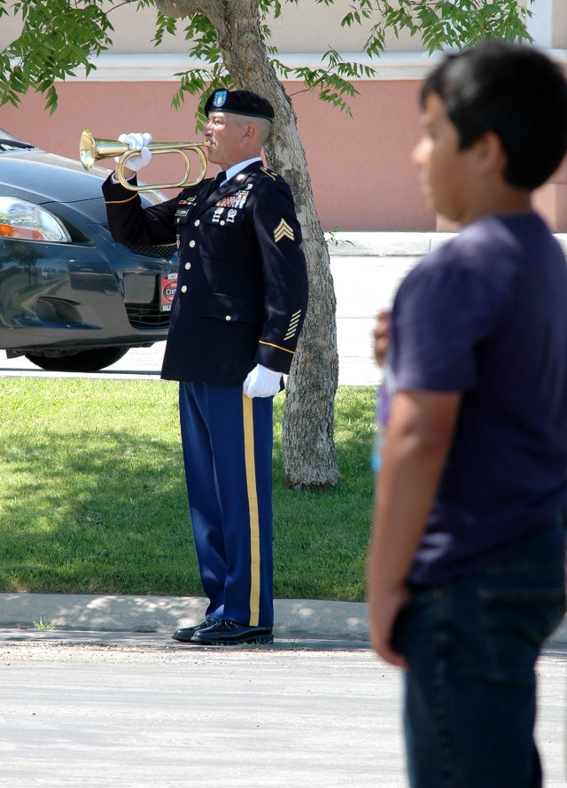 Desert View Cemetery ceremony 5