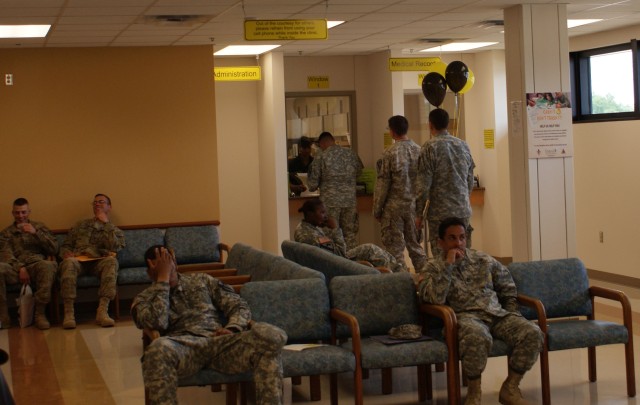 Soldiers wait for appointments, prescriptions in newly renovated Monroe Health Clinic