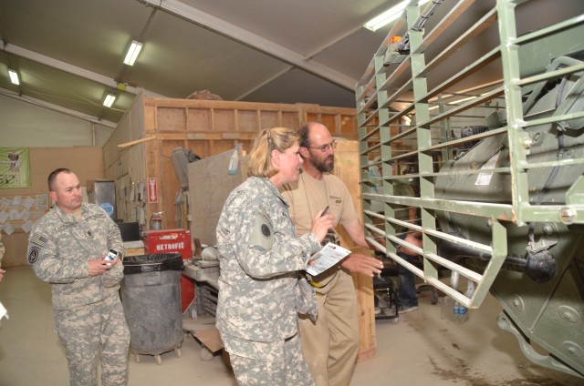 ASC Commanding General visits 401st AFSB