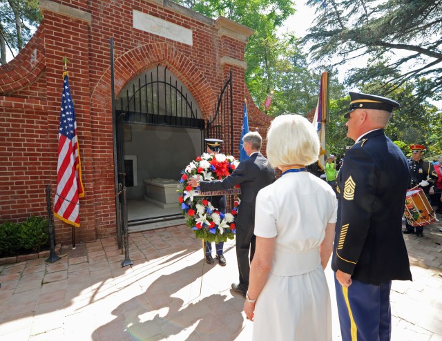 Placing Wreath in Washington Tomb