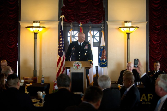 Odierno visits Soldiers, local leaders in L.A.