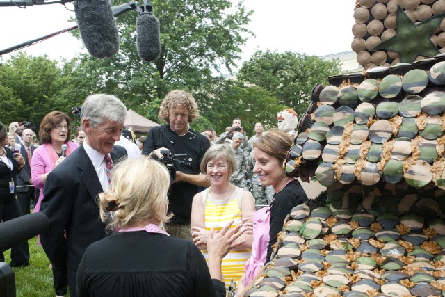 Army Secretary honors, celebrates Army on its 237th Birthday.