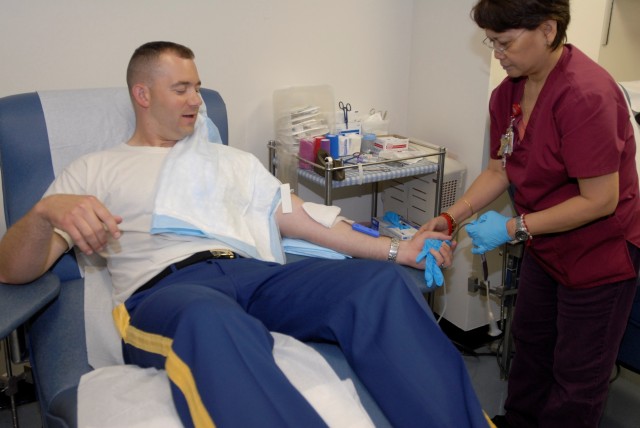 10th Mountain Division support Queens Hospital