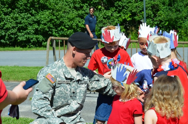 Fort Drum Soldiers help support local Flag Day celebrations