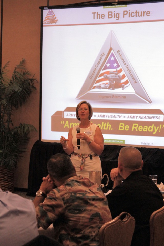 Army Surgeon General visits Pacific region, talks about health readiness