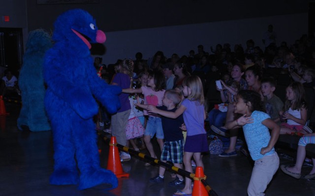 Sesame Street characters brings positive message to Fort Leonard Wood children
