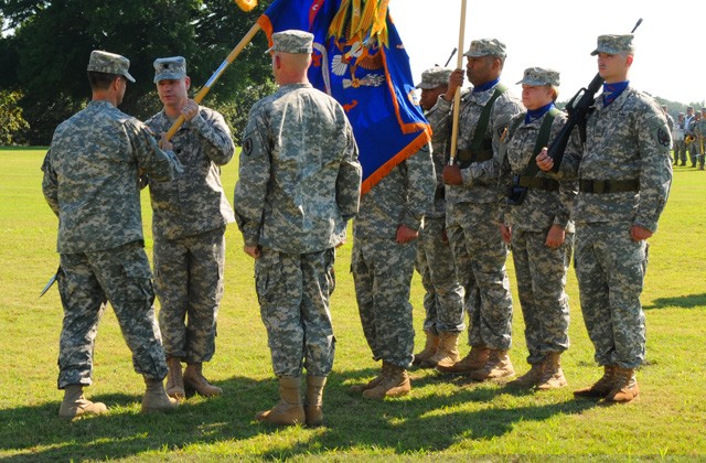 1-13th Avn. welcomes new commander | Article | The United States Army