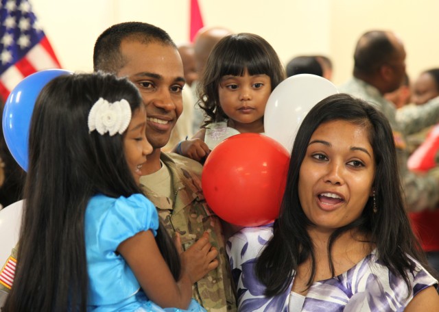 Ordnance Soldiers return from Afghanistan