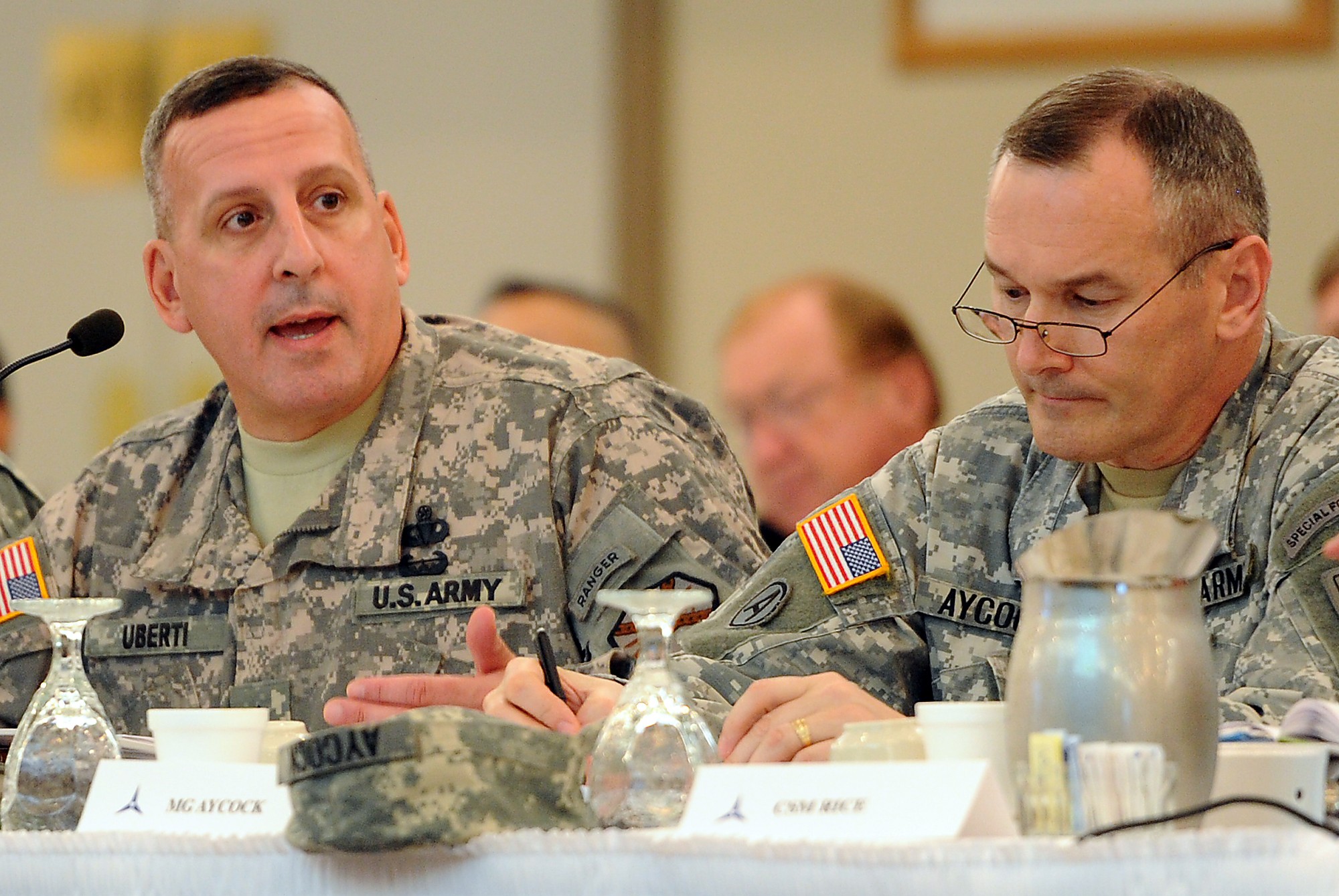 Senior corps leaders discuss fiscal future with FORSCOM, IMCOM ...