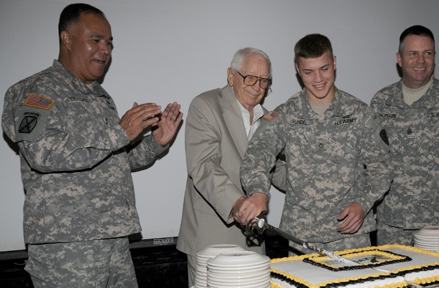 AUSA celebrates Army birthday, installs new officers