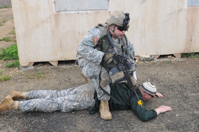 Detaining a suspect