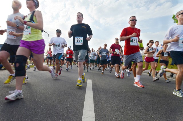 U.S. Forces Europe Army Ten-Miler qualifying race