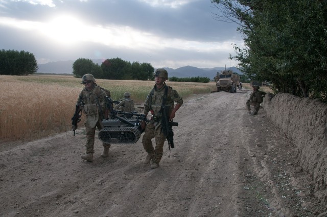 Paratroopers, Afghans engage enemy in Muqor