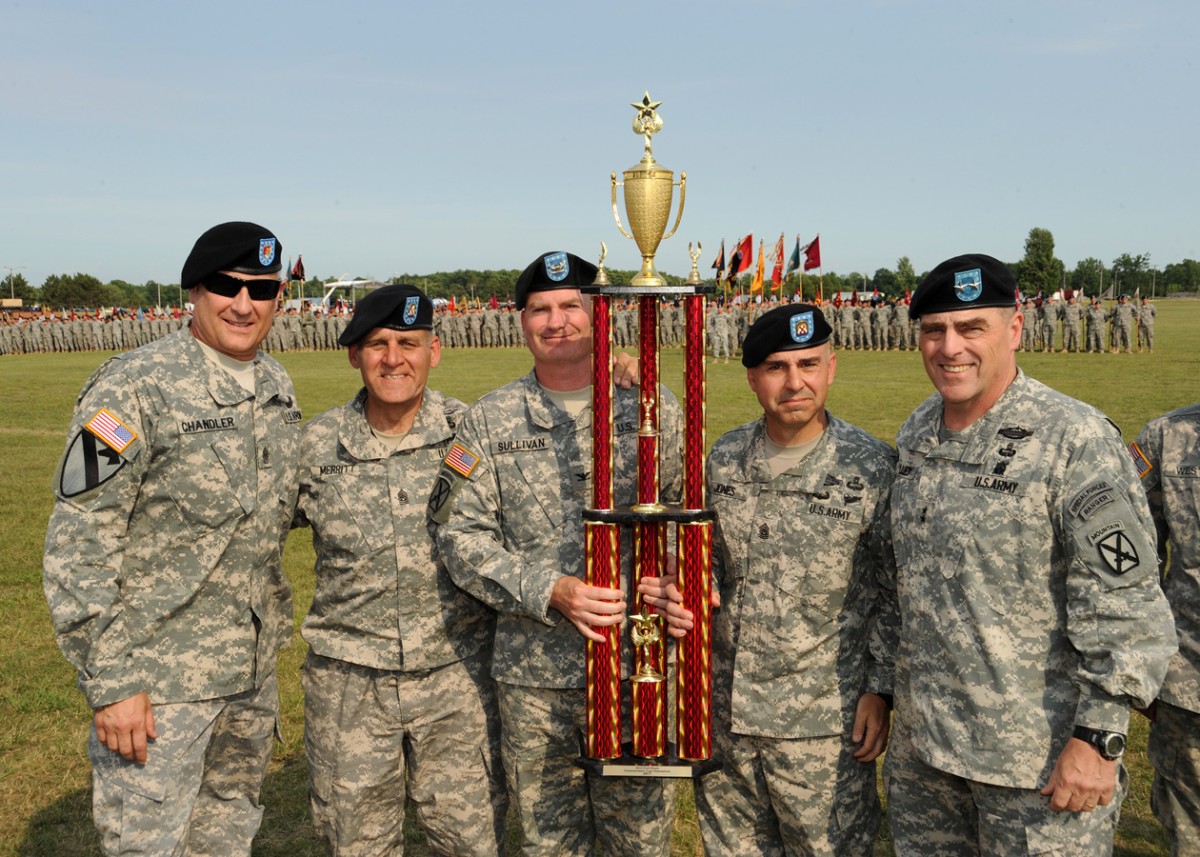 Soldiers put athletic, military skills to test during Mountainfest