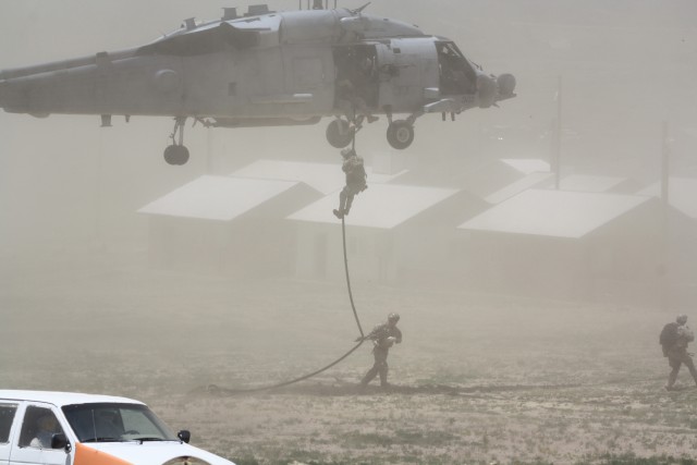Fort Carson MPs train for special reaction team