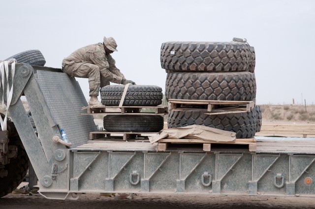 Logistics paratroopers resupply Ghazni bases