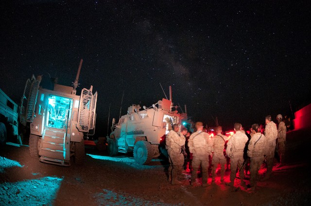 Logistics paratroopers resupply Ghazni bases