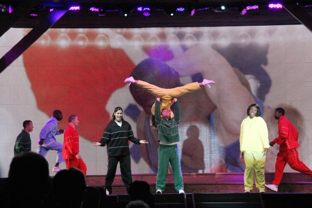 2012 U.S. Army Soldier Show wows capacity crowd at Fort McCoy