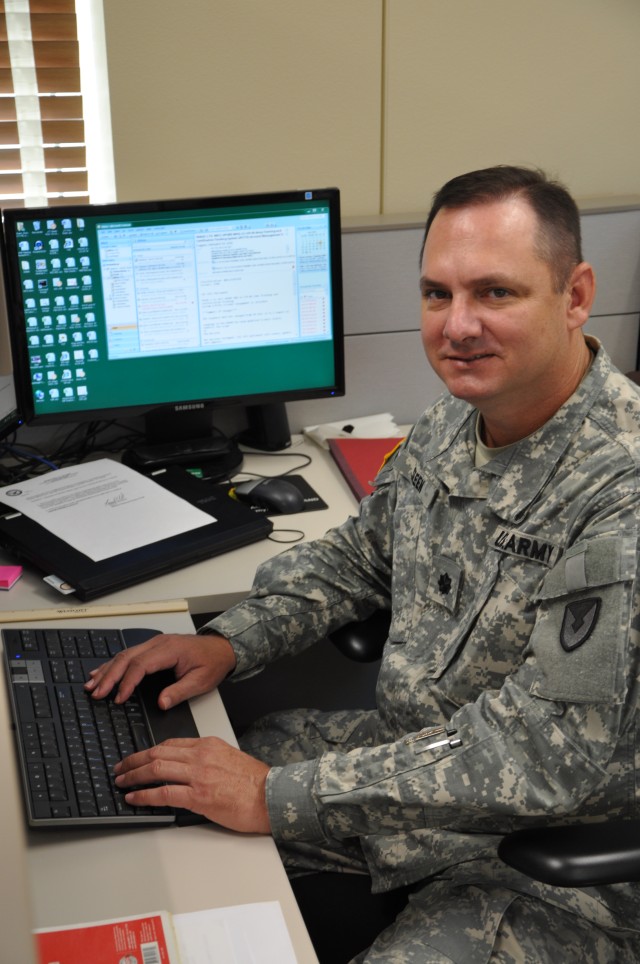 Back in fight: Contracting officer returns to help Soldiers