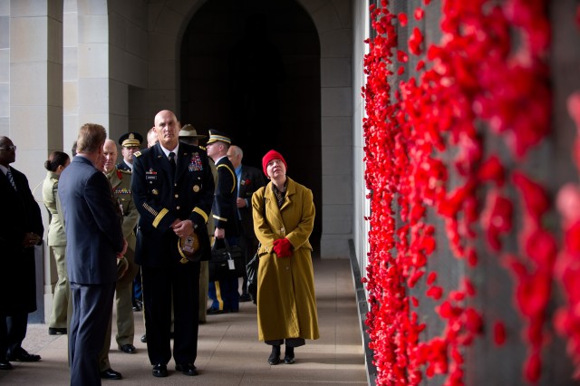 Odierno visits Australian War Memorial