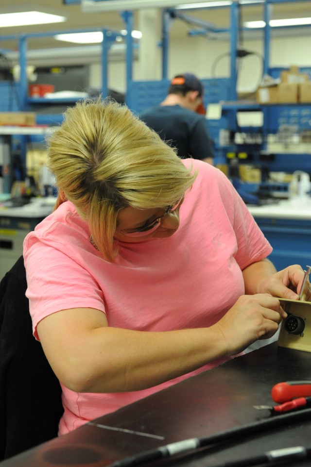 Making it new: ANAD machinists create equipment for Soldiers