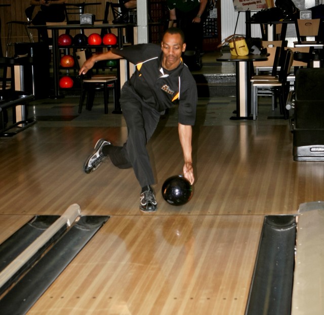 Staff Sgt. Allan Smith, Schweinfurt's All Army Bowling Medalist