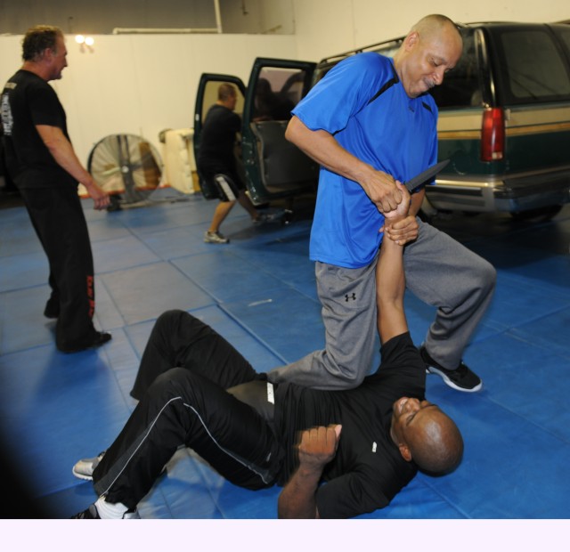 Army South Soldiers get a real world lesson in captivity avoidance, Krav Maga style