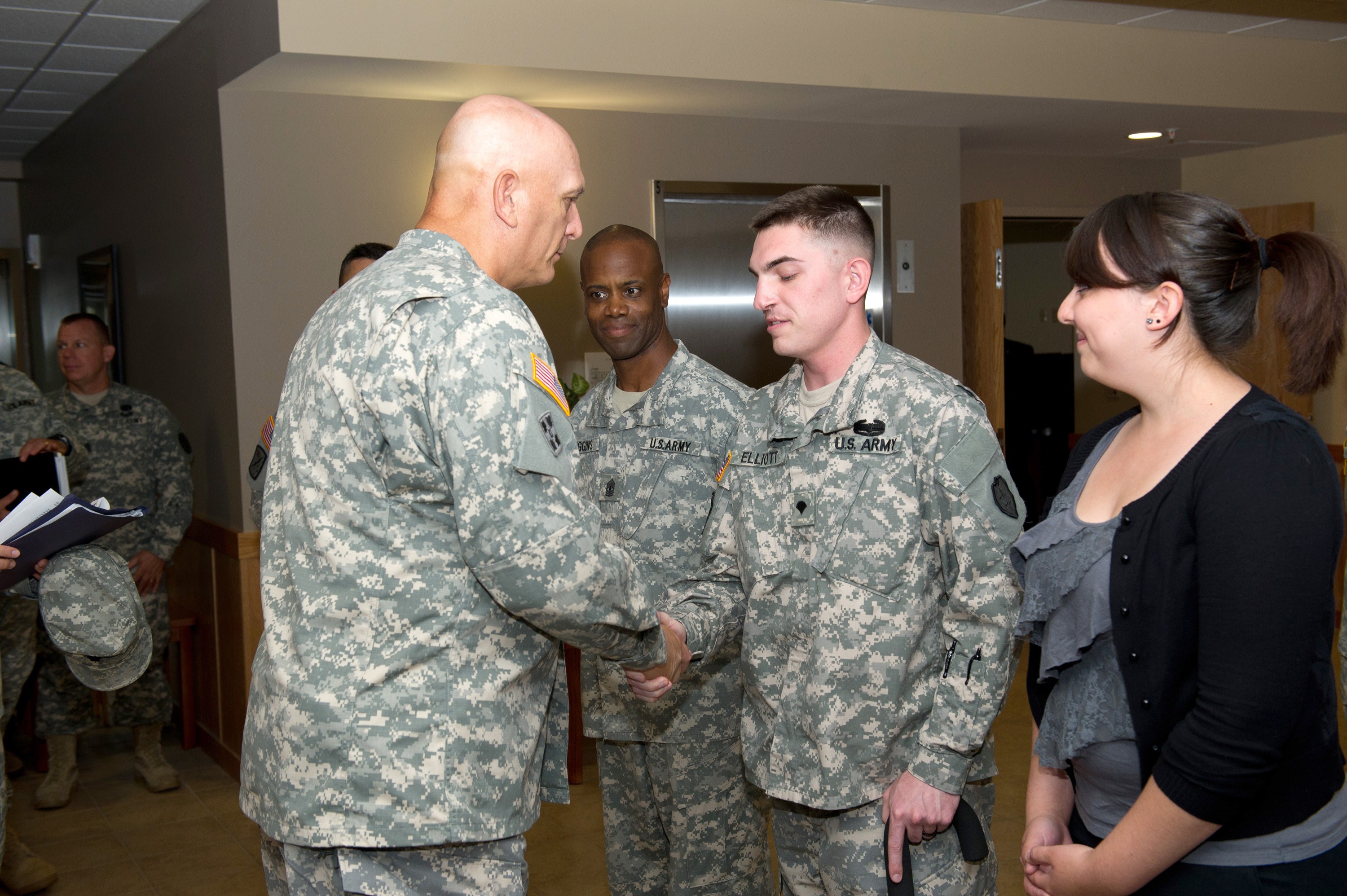 CSA visits Joint Base Lewis-McChord | Article | The United States Army