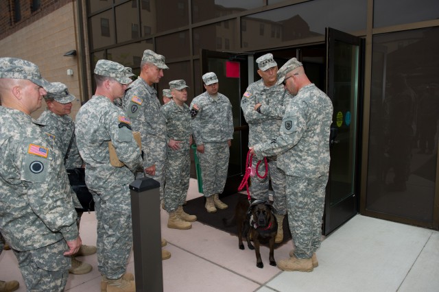 Odierno visits Joint Base Lewis-Mchord