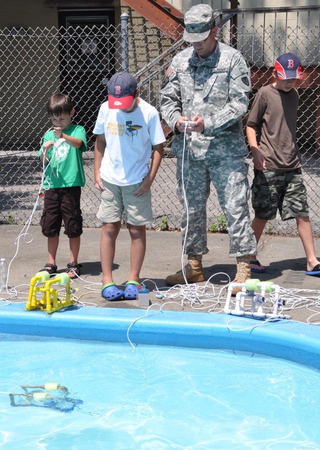 NSRDEC supports Land and Sea Robotics Camp
