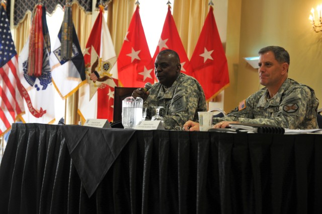 Vice Chief of Staff Gen. Austin visits Fort Bragg