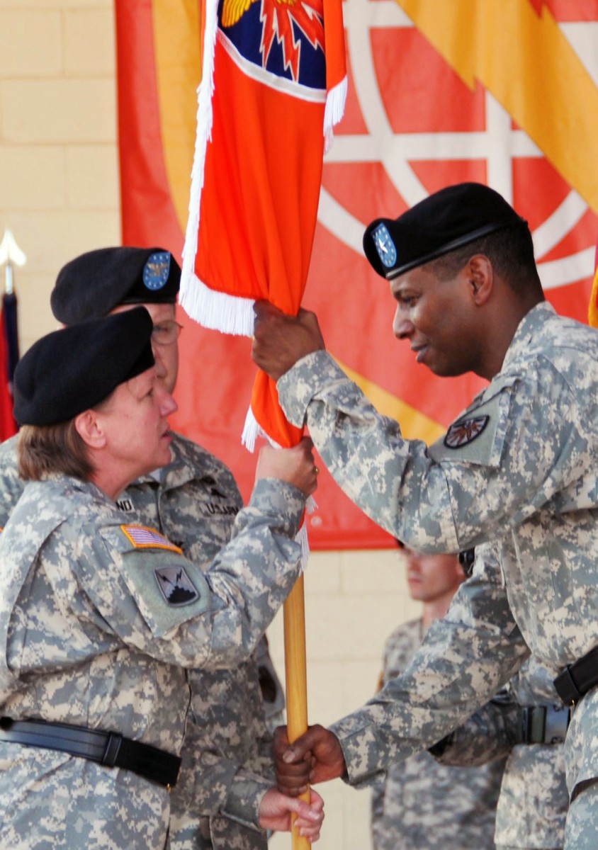 Leadership changes at 7th Signal Command (Theater) | Article | The ...