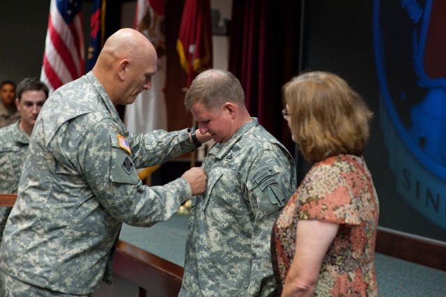 CSA Hosts USASOC Change of Command