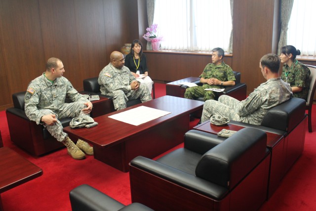 Japanese Ground Self-Defense Forces and Deployable Assessment Team meet