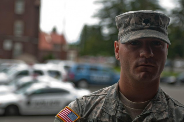 Soldier dedicates his time to volunteering