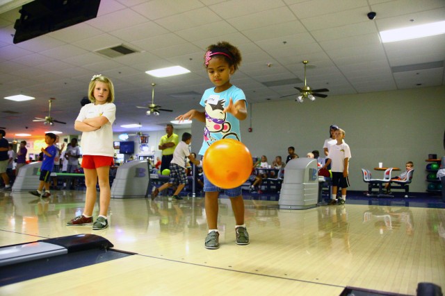 Bowling camp