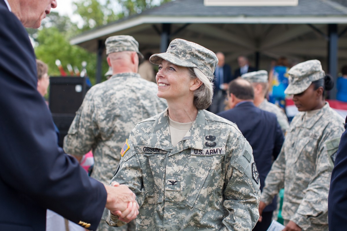 704th MI takes on new leader | Article | The United States Army