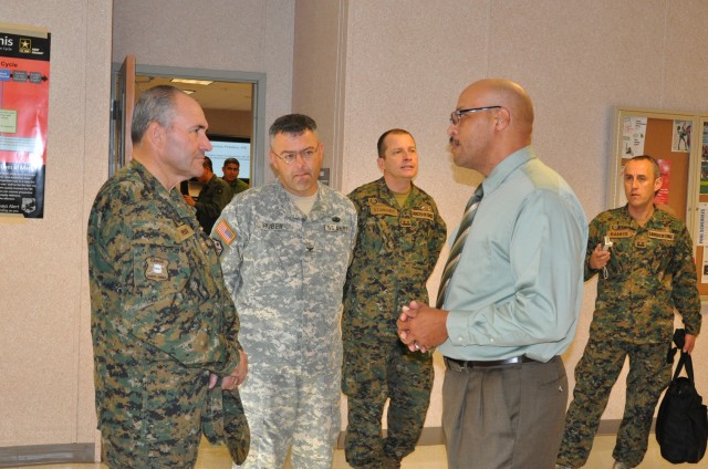 Chilean general tours TRADOC