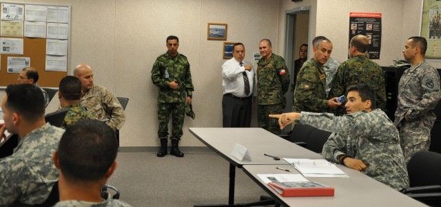 Chilean general tours TRADOC