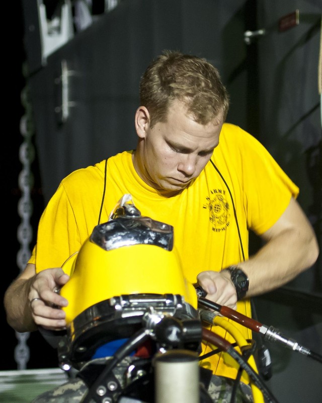 Combat Divers Practice in the Deep Blue